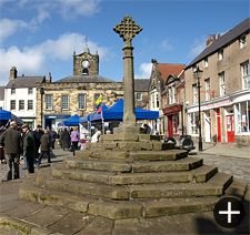 The market place and cross at Alnwick